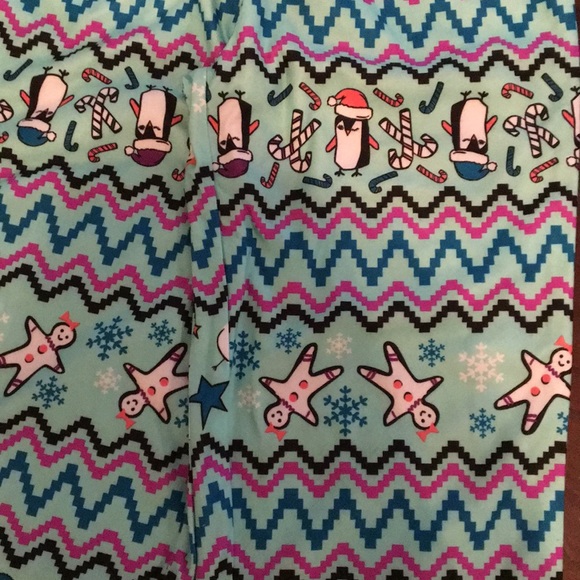 Total Girl Pajamas: Small (7-8) - Picture 4 of 7